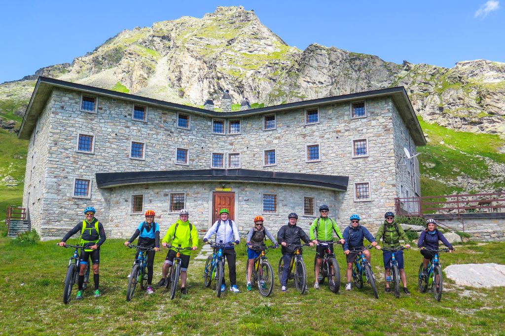 Esperienze in valle d'aosta Mountain Bike E-bike