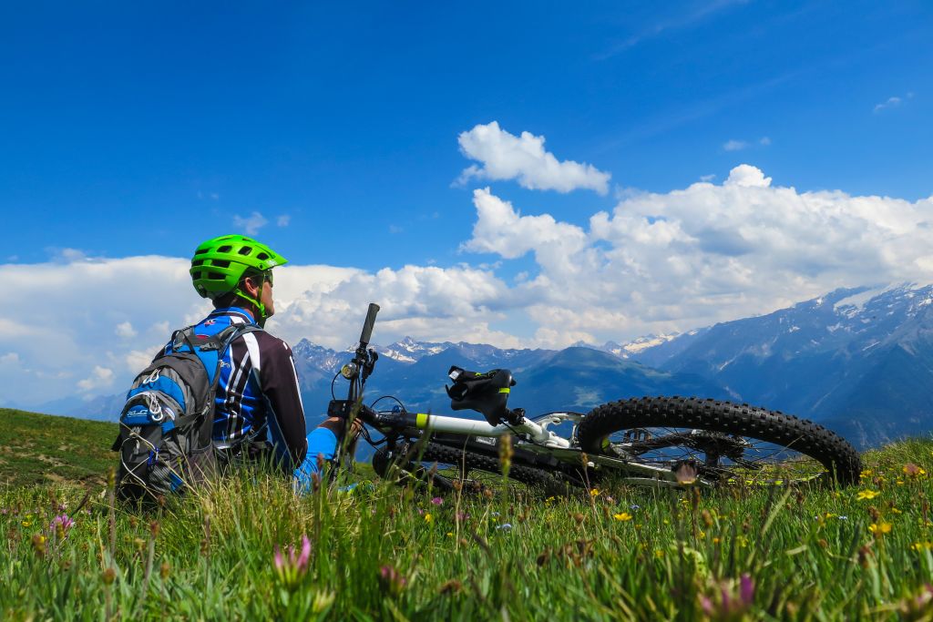 Esperienze in valle d'aosta Mountain Bike E-bike