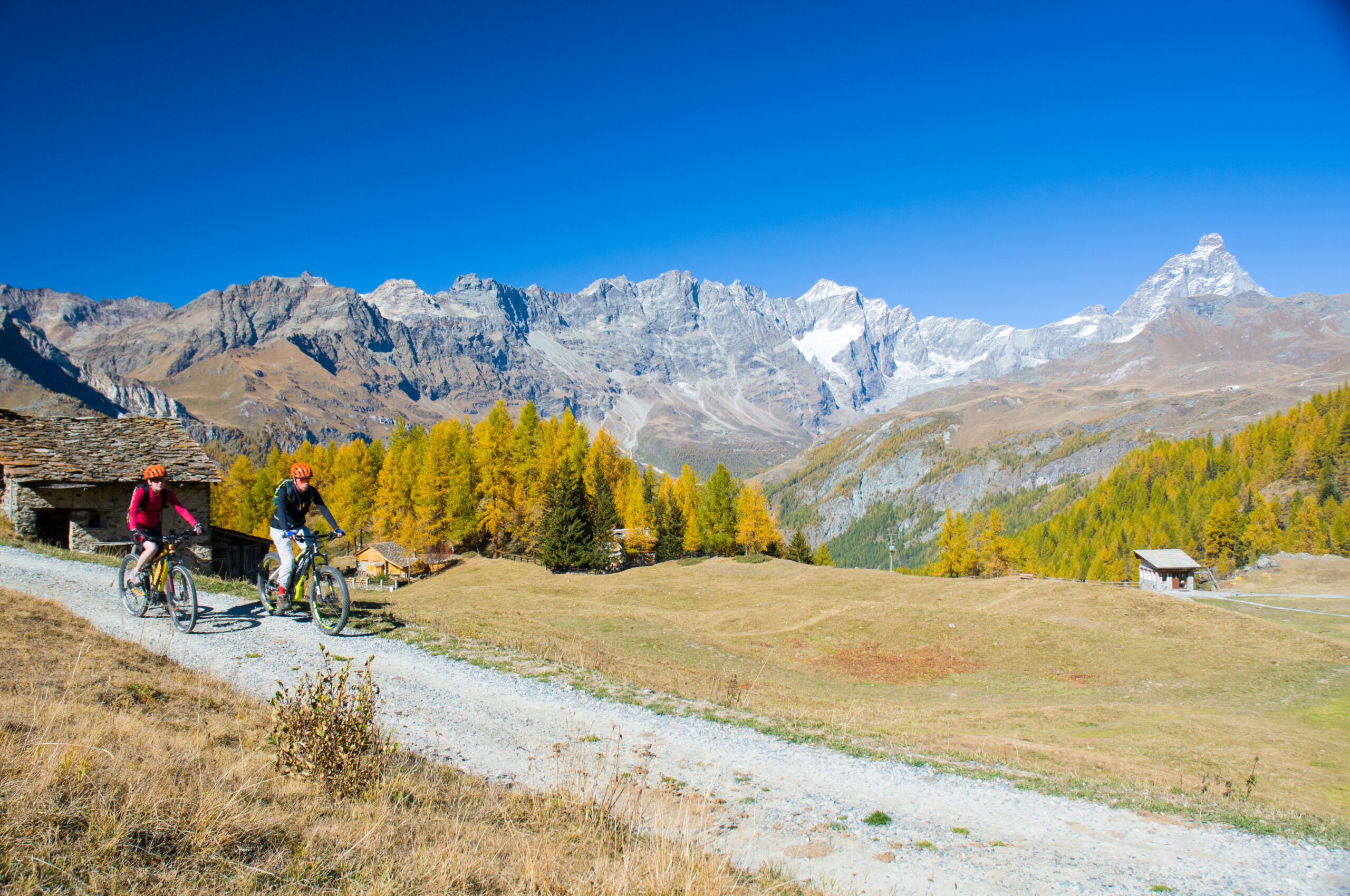 Gran balconata del Cervino. Escursione guidata in E-Bike Esperienze Valle d'Aosta